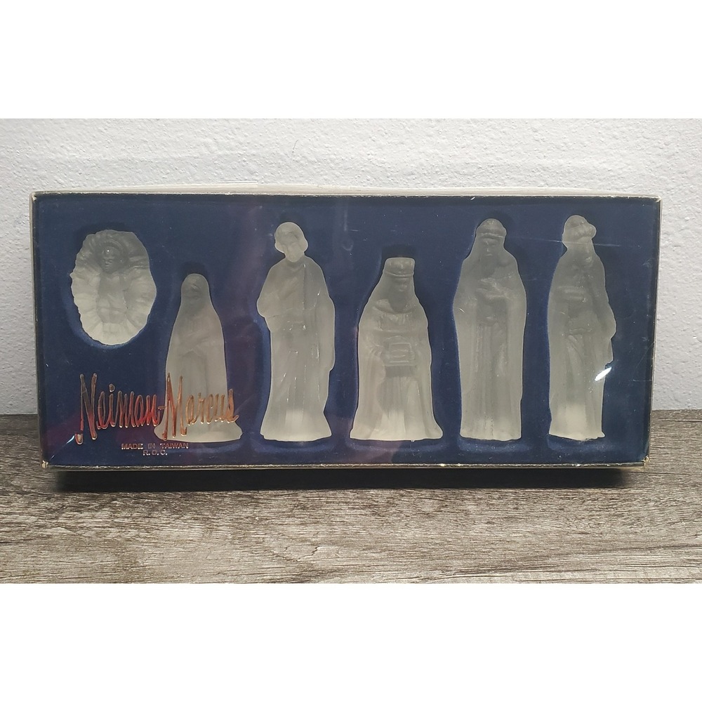 Vintage Neiman Marcus Frosted Glass Nativity Scene Figurines Set 6 Pc‎ Christmas